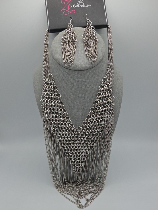 paparazzi Jewelry - 5 for $25! Paparazzi Defiant Zi Collection Silver Tone Chainmail Necklace